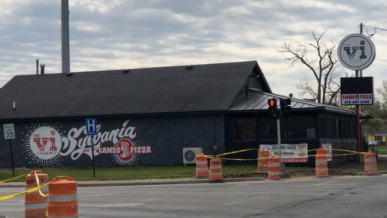 Village Inn | 4984 N Holland Sylvania Rd, Sylvania, OH 43560, USA | Phone: (419) 841-5100