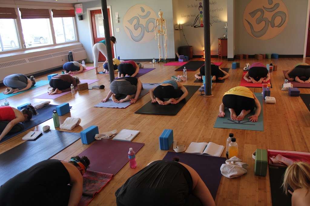 bCalm Power Yoga | 61 Wood St, Hopkinton, MA 01748, USA | Phone: (508) 544-9642