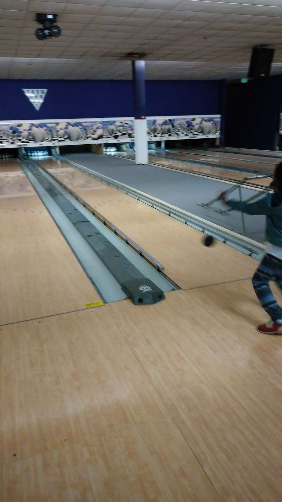 Glen Burnie Bowl | 6322-A Ritchie Hwy, Glen Burnie, MD 21061 | Phone: (443) 312-8538