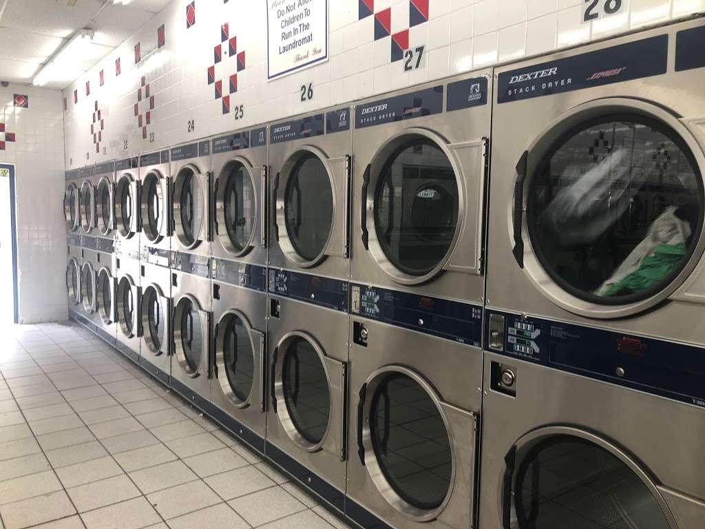 Gold Star Coin Laundry | 14701 NE 6th Ave, Miami, FL 33161, USA | Phone: (305) 944-0001