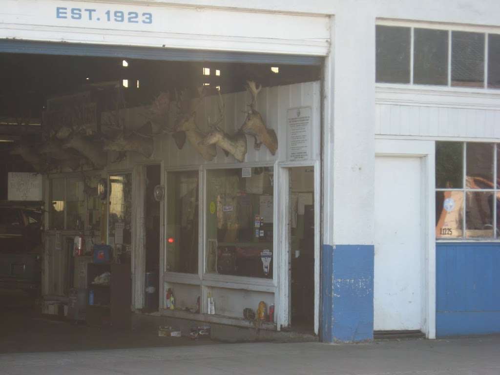 Chedas Garage | 11225 CA-1, Point Reyes Station, CA 94956, USA | Phone: (415) 663-1227