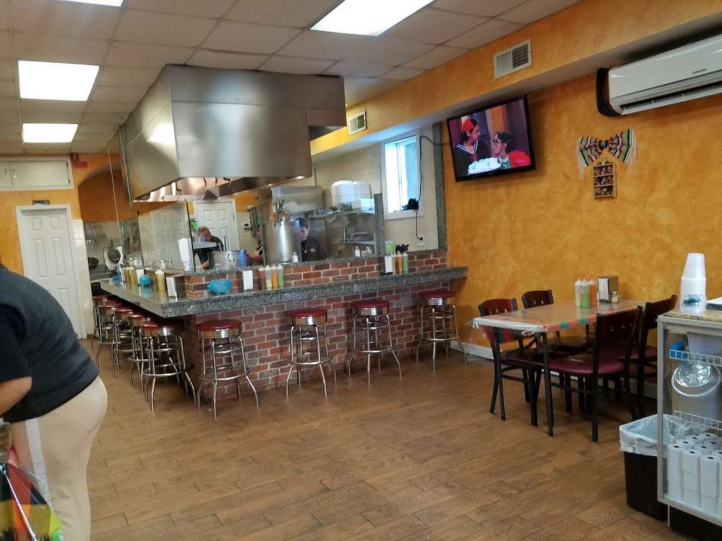 International Mexican Food | 90 Shrewsbury Ave, Red Bank, NJ 07701, USA | Phone: (732) 383-5416