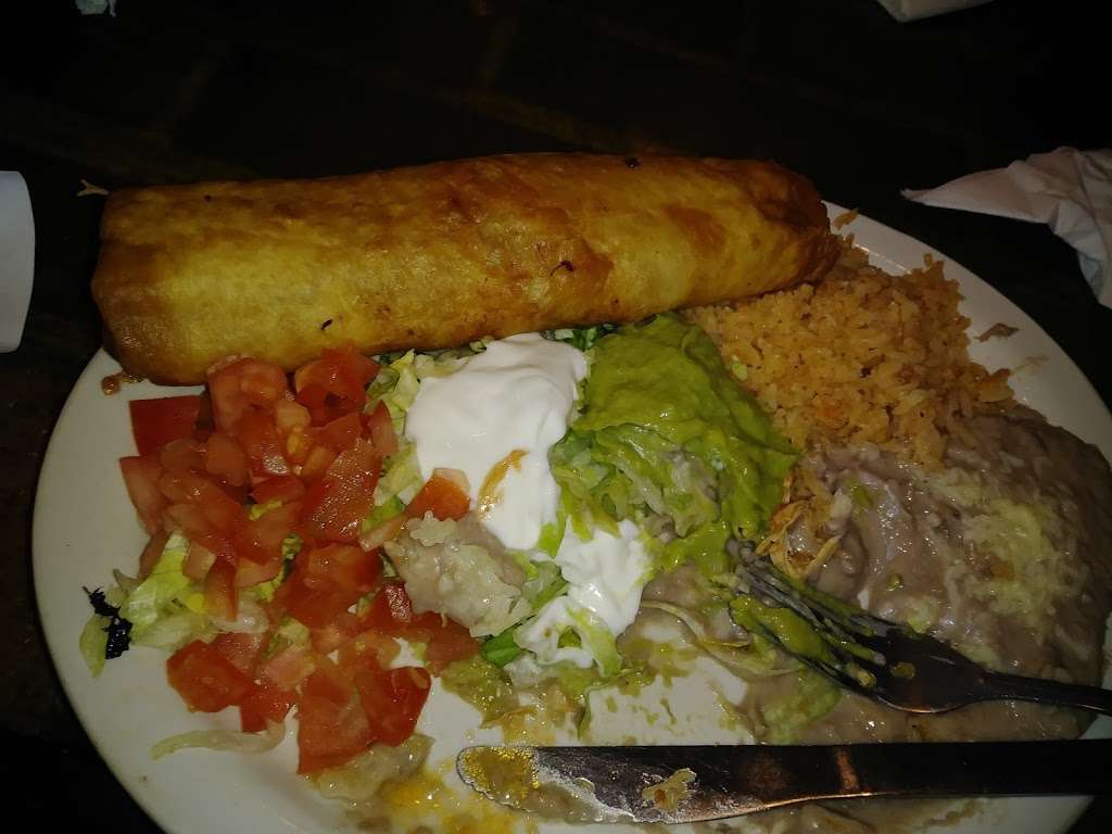 El Beso | 2993 South Grove Boulevard, Bargersville, IN 46106, USA | Phone: (317) 535-3355