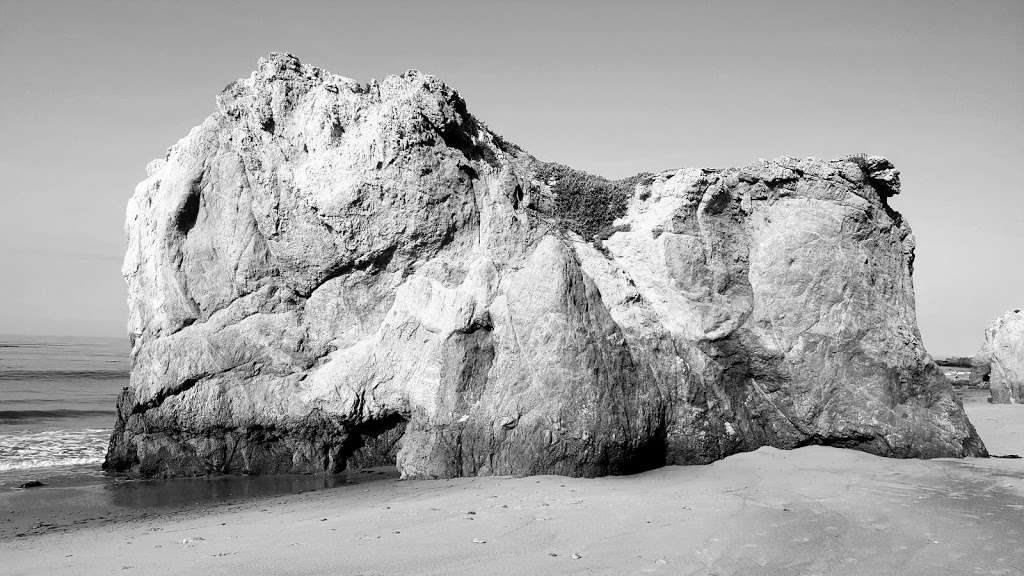 El Matador State Beach Parking | Malibu, CA 90265, USA