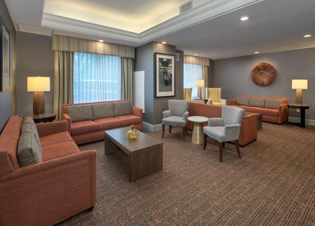 Hampton Inn NY-JFK | 144-10 135th Ave, Jamaica, NY 11436, USA | Phone: (718) 322-7500