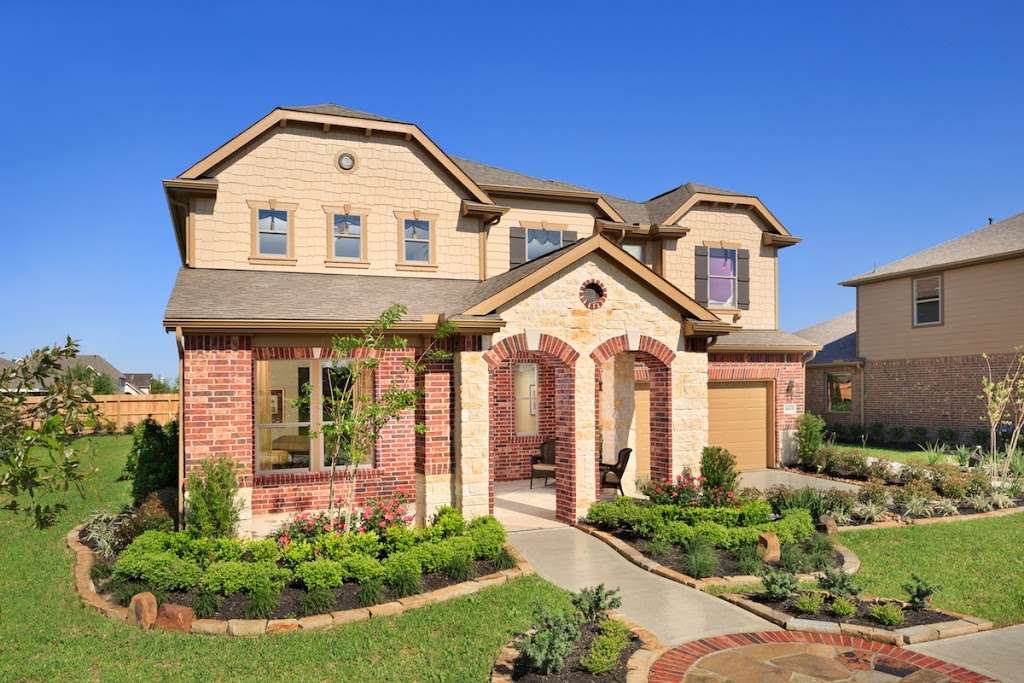 KB Home Canterbury Park | 3801 Canterbury Park Dr, Pearland, TX 77584 | Phone: (281) 668-3975