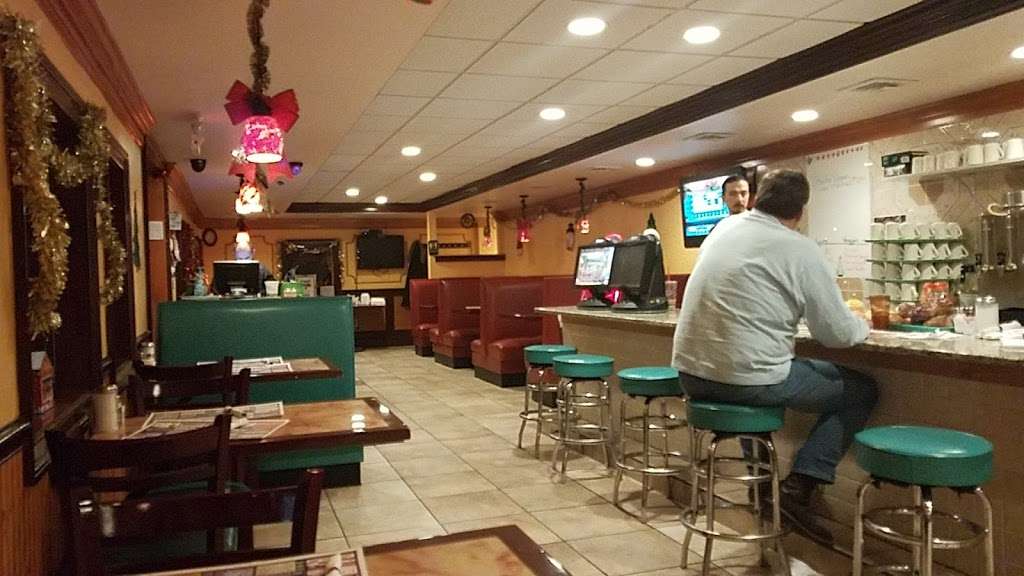 Deepwater Diner | 449 Shell Rd, Carneys Point, NJ 08069, USA | Phone: (856) 299-1411