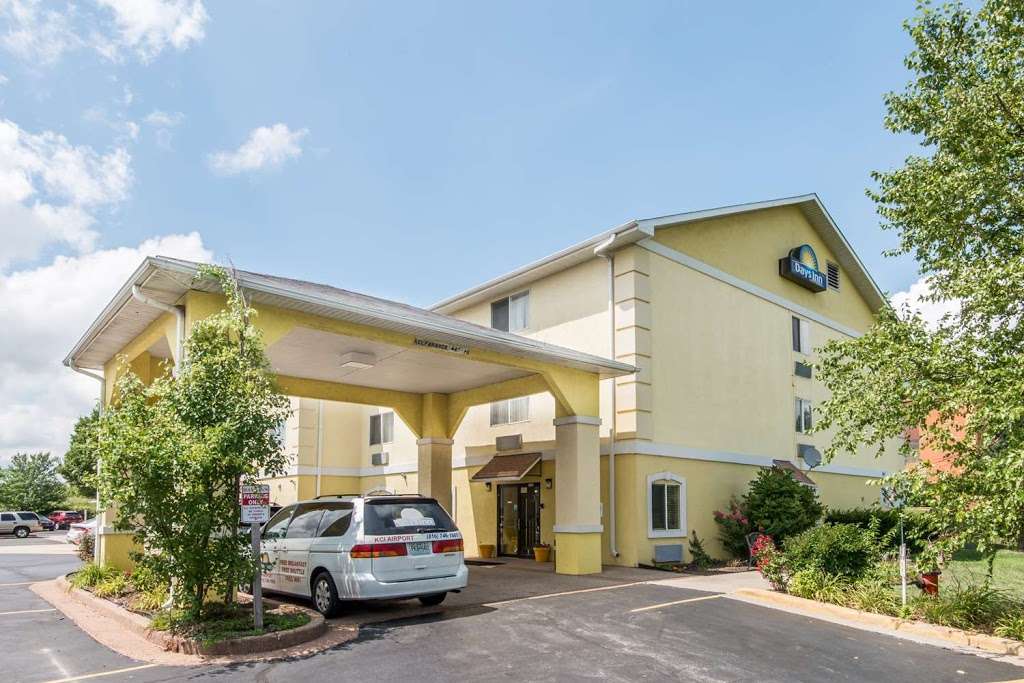 Days Inn by Wyndham Kansas City International Airport | 11120 N Ambassador Dr, Kansas City, MO 64153, USA | Phone: (816) 787-1206