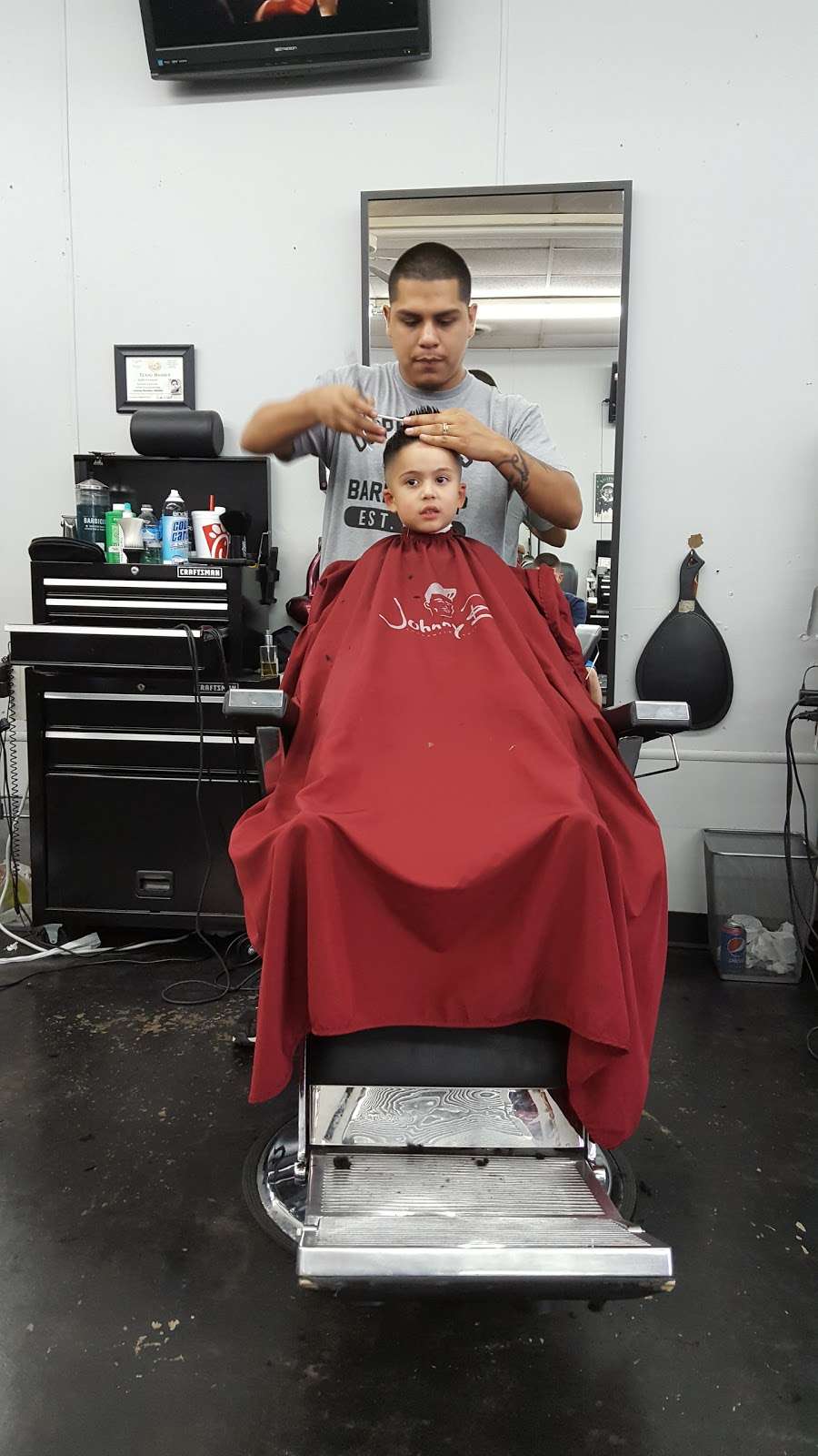 Uppercuts Barbershop | 429 W Pioneer Pkwy, Grand Prairie, TX 75051, USA | Phone: (972) 642-1145