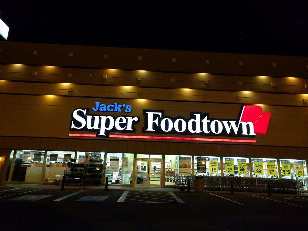 Foodtown Packanack Shopping Center | 1490 NJ-23 N, Wayne, NJ 07470 | Phone: (973) 694-0608