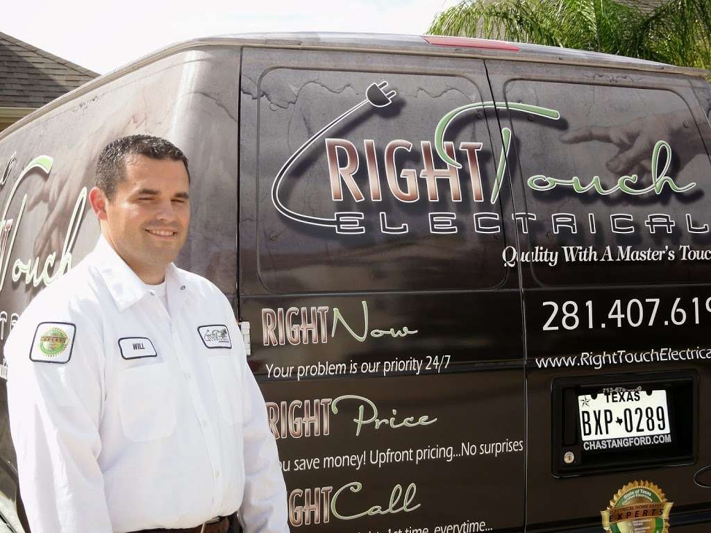 Right Touch Bellaire Electrician | 4511 Warm Springs Rd, Houston, TX 77035, USA | Phone: (281) 407-6199