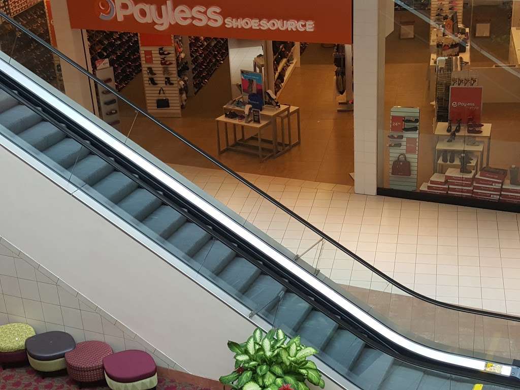 Payless ShoeSource | 21100 Dulles Town Cir SUITE 102, Dulles, VA 20166, USA | Phone: (703) 444-1024