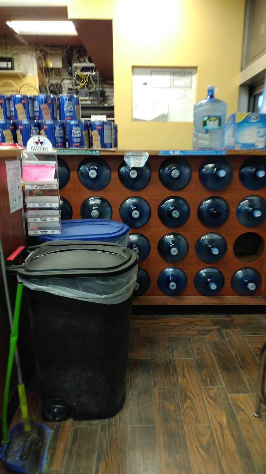 Food Universe Marketplace 111 Dreiser Loop Bronx Ny 10475 Usa
