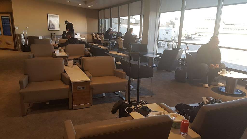 Delta Sky Club | 5300 S Howell Ave, Milwaukee, WI 53207, USA