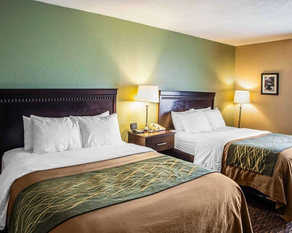 Quality Inn Belton - Kansas City South | 17205 US-71, Belton, MO 64012, USA | Phone: (816) 322-8700