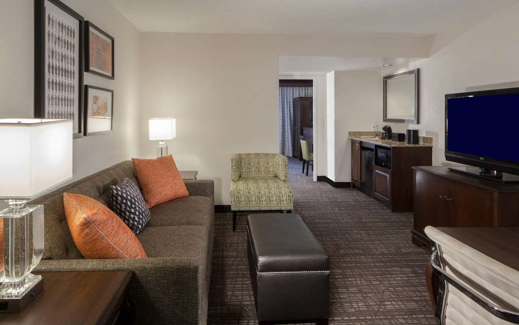 Embassy Suites by Hilton Philadelphia Airport | 9000 Bartram Ave, Philadelphia, PA 19153, USA | Phone: (215) 365-4500