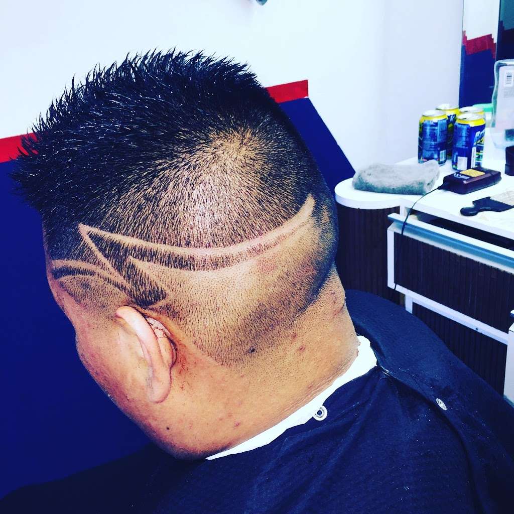 Anas Barbershop | 12012 Air Expy, Adelanto, CA 92301, United States | Phone: (760) 246-3388