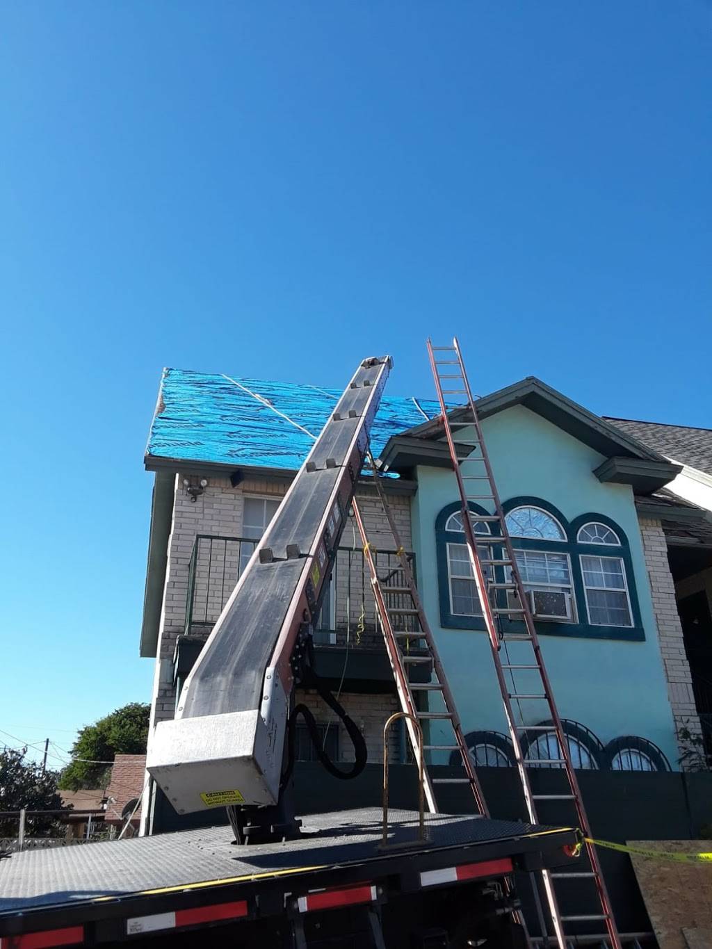 J.M.C Roofing & General Construction LLC | 2519 Market St #1, Laredo, TX 78043, USA | Phone: (956) 744-6705