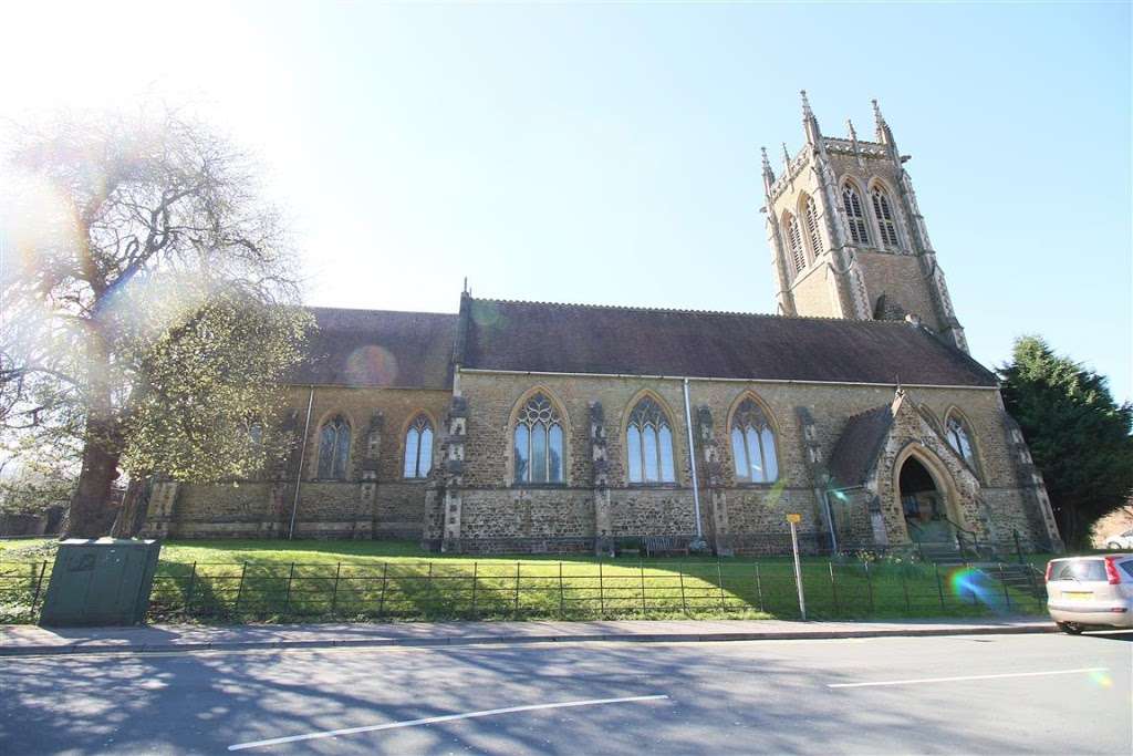 St John the Evangelist, Caterham Valley | 1 Clareville Rd, Caterham CR3 6LA, UK | Phone: 01883 344875