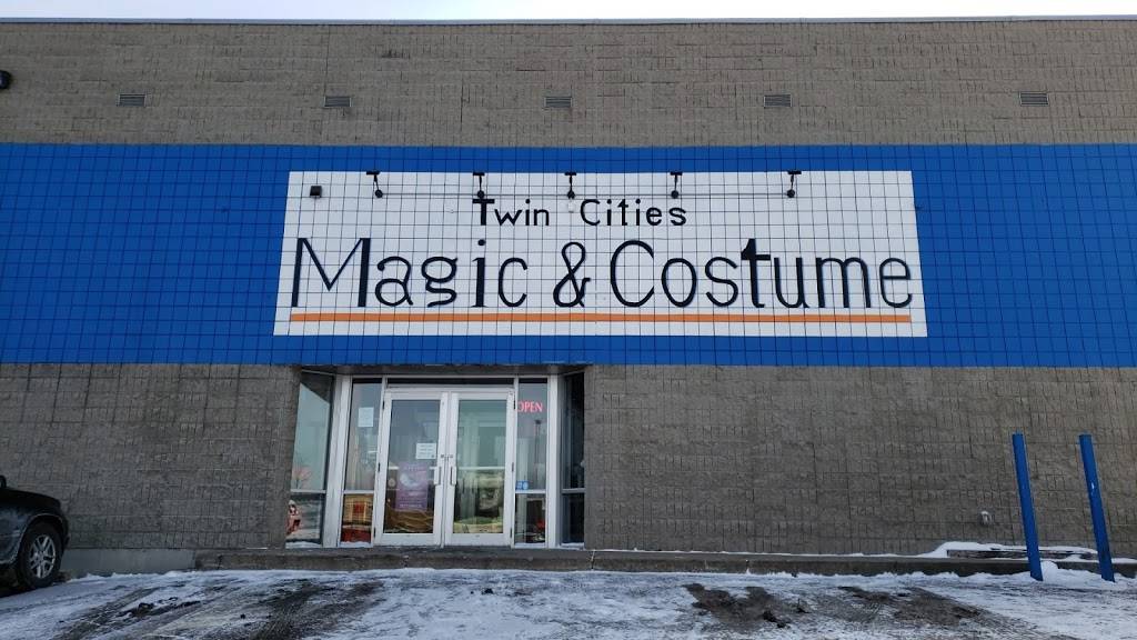 Twin Cities Magic & Costume | 2044 S Robert St, West St Paul, MN 55118, USA | Phone: (651) 227-7888