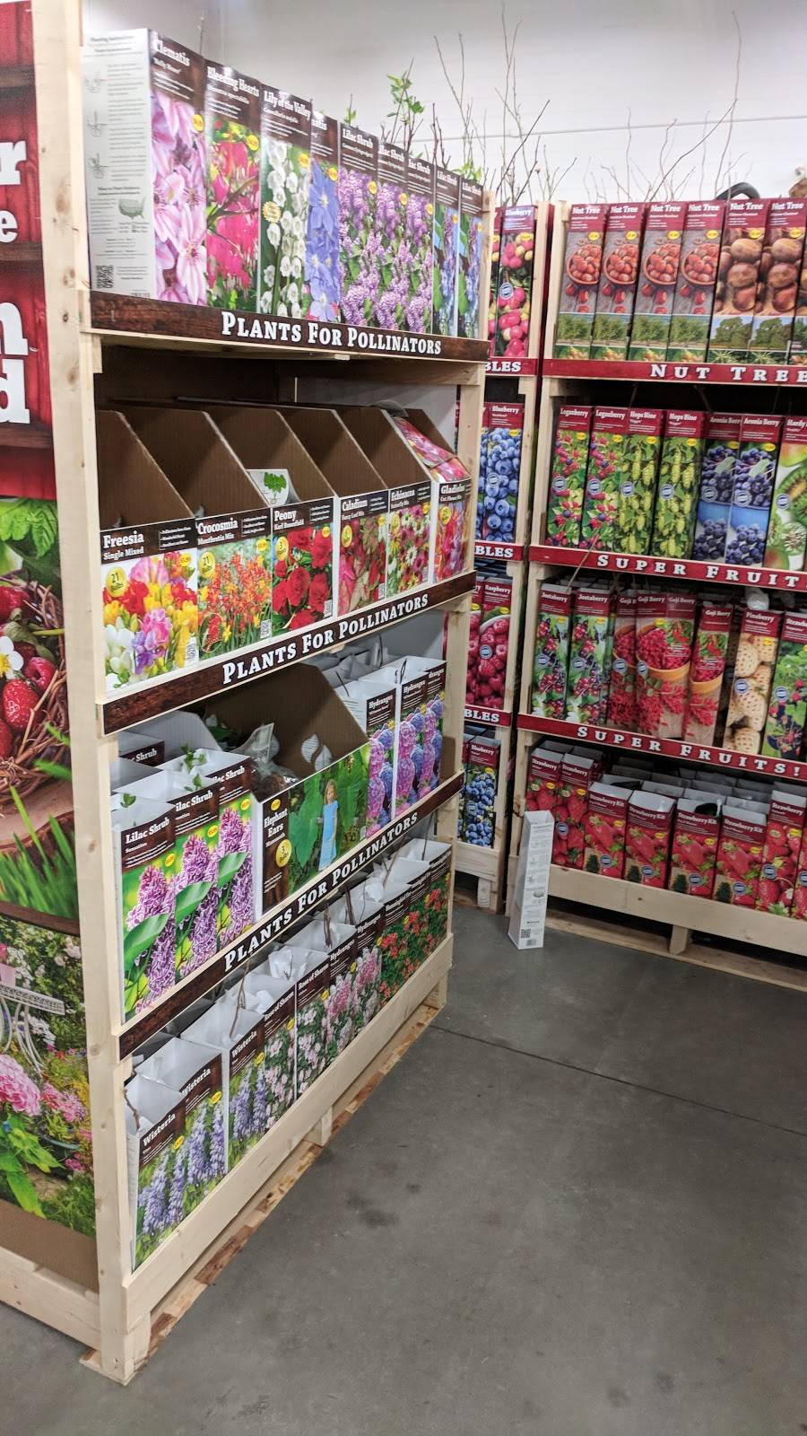 Tractor Supply Co. | 9000 Amber Hill Ct, Lincoln, NE 68526, USA | Phone: (402) 420-0011