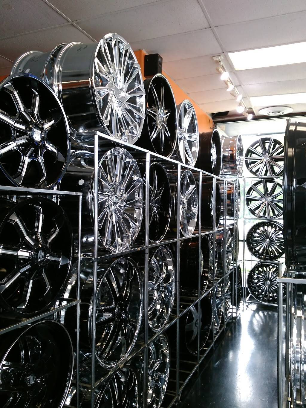 Rimtyme Custom Wheels and Tires of Nashville | 1500 Gallatin Pike S, Madison, TN 37115, USA | Phone: (615) 865-1660