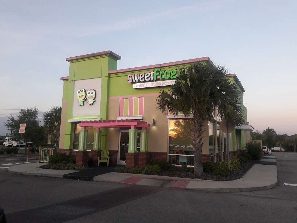 sweetFrog Premium Frozen Yogurt | 363 Avalon Park S Blvd, Orlando, FL 32828, USA | Phone: (407) 380-2476