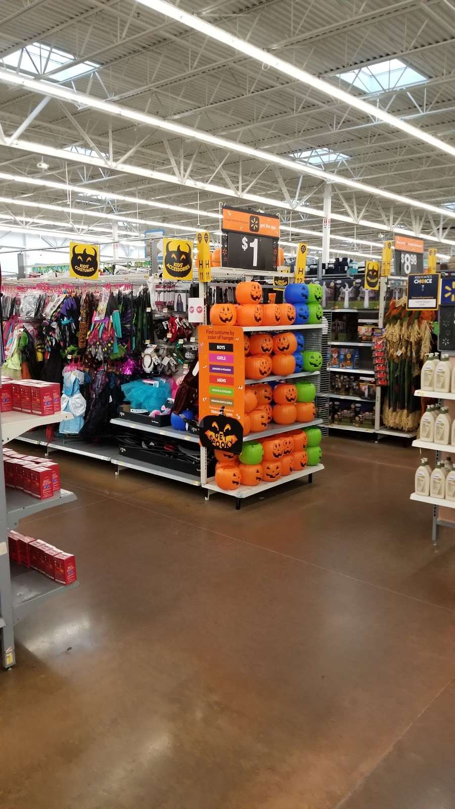 Walmart Supercenter | 567 Route 100 N, Bechtelsville, PA 19505, USA | Phone: (610) 367-1005