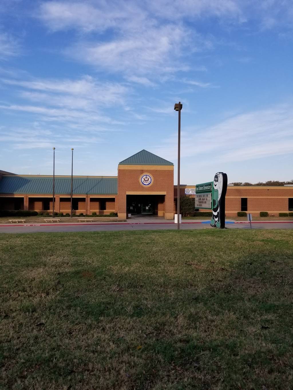 Cross Timbers Elementary School | 831 Jackson Trail, Azle, TX 76020, USA | Phone: (817) 444-3802