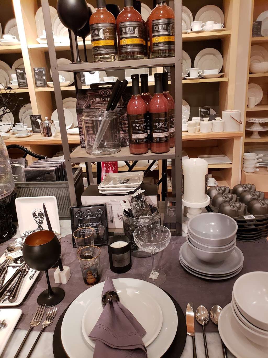 Williams-Sonoma | 178 Christiana Mall, Newark, DE 19702, USA | Phone: (302) 368-7707