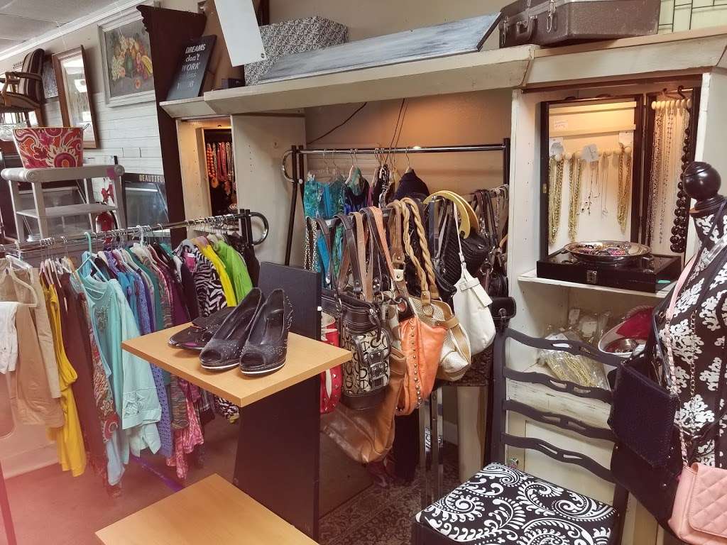 Adams Attic Resale | 5304 E 5th St, Katy, TX 77493, USA | Phone: (832) 416-2252