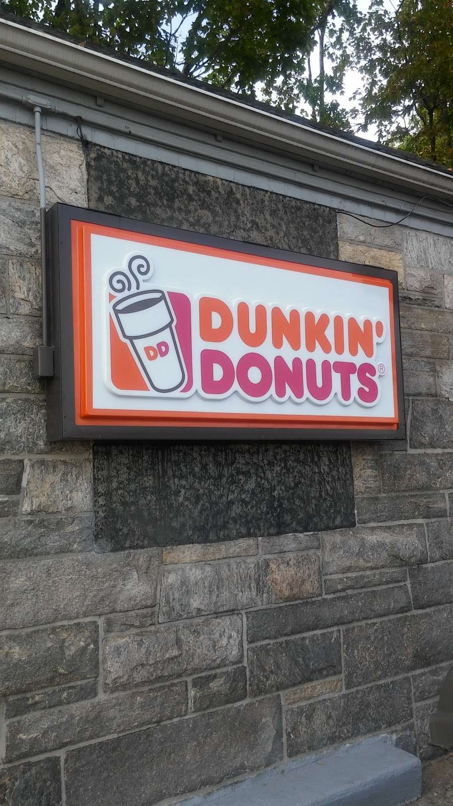 Dunkin Donuts - cafe  | Photo 7 of 10 | Address: 10702 Grand Central Pkwy, East Elmhurst, NY 11369, USA | Phone: (718) 397-8283