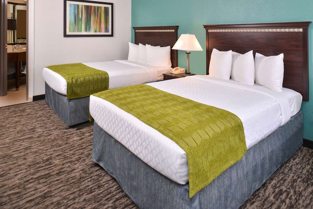 Best Western Plus Chicagoland - Countryside | 6251 Joliet Rd, Countryside, IL 60525, USA | Phone: (708) 354-5200