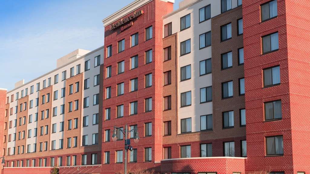 Residence Inn by Marriott National Harbor Washington, DC Area | 192 Waterfront St, National Harbor, MD 20745, USA | Phone: (301) 749-4755