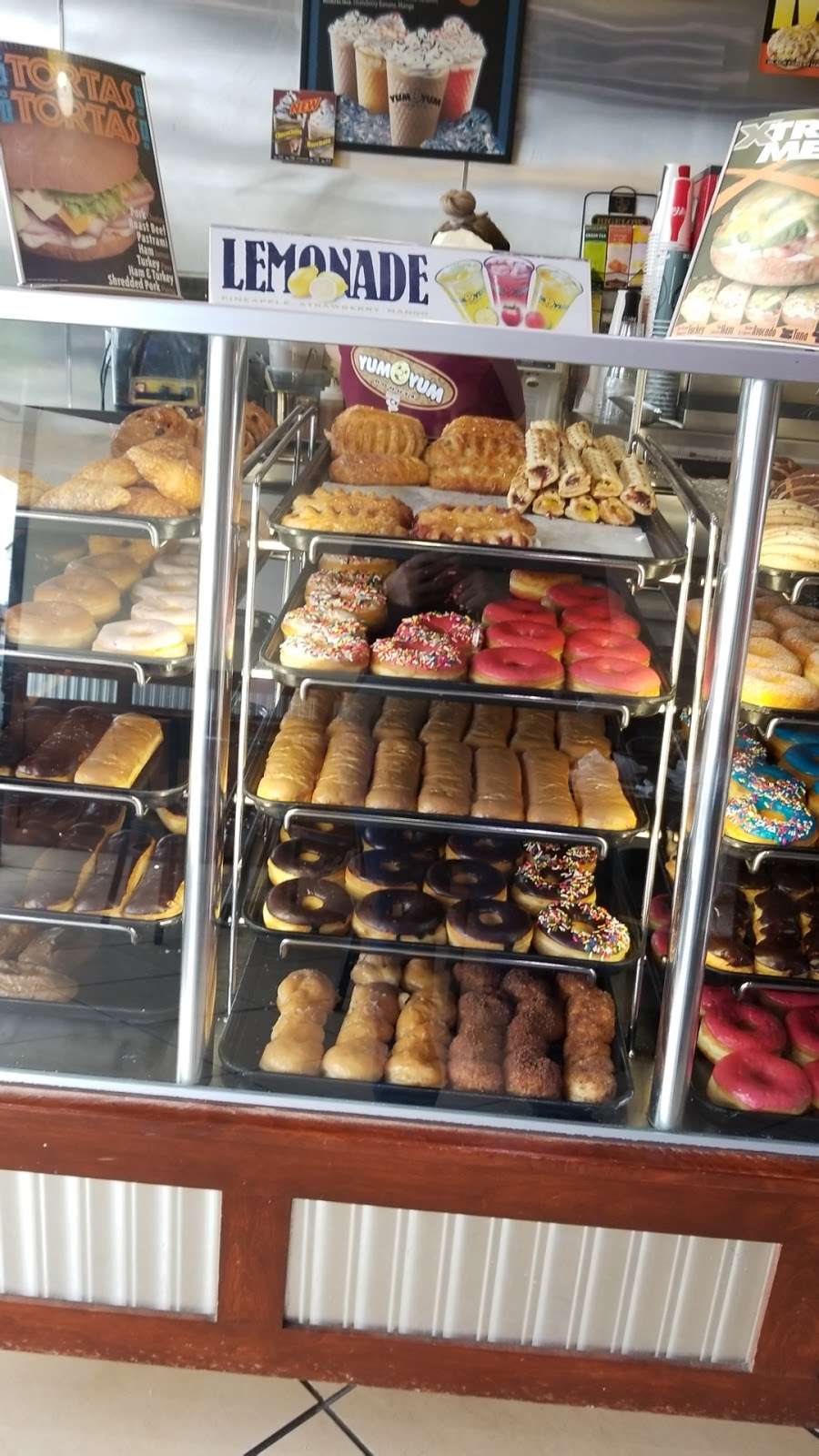 Yum Yum Donuts | 8918 Limonite Ave, Riverside, CA 92509, USA | Phone: (951) 685-9517