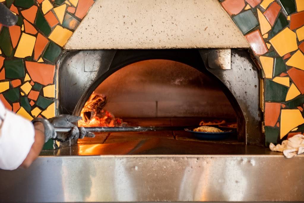 Il Vicino Wood Oven Pizza - Wichita College Hill | 4817 E Douglas Ave, Wichita, KS 67218, USA | Phone: (316) 612-7085