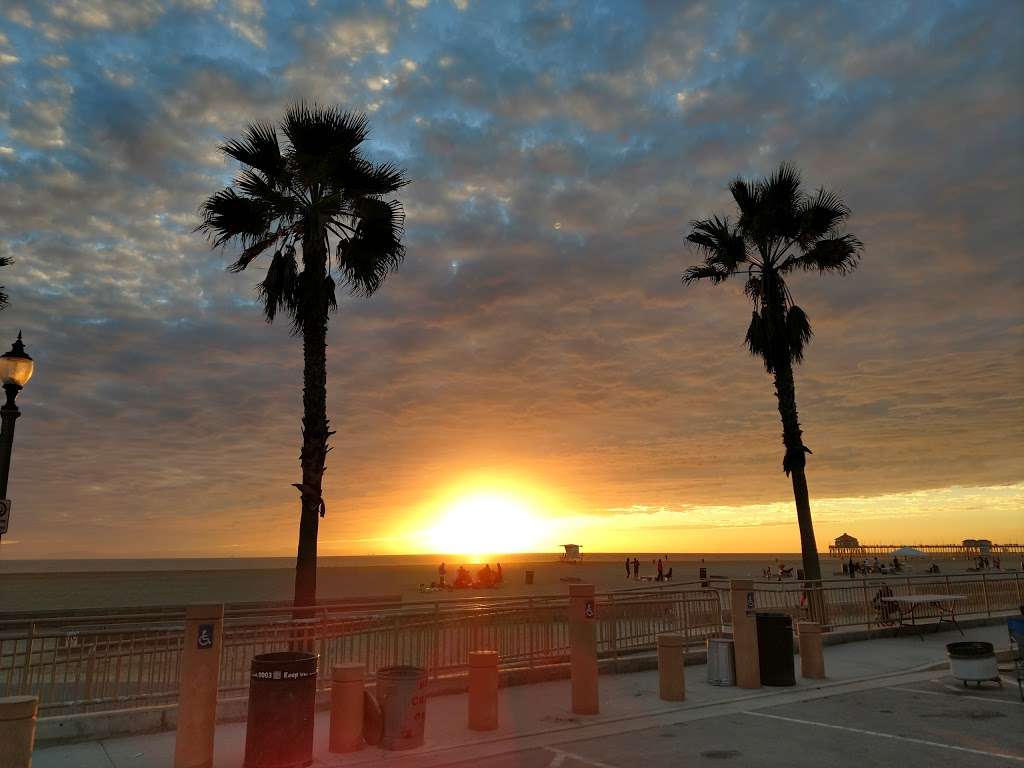 Sunset Vista RV Park | 103 PCH, Huntington Beach, CA 92648, USA | Phone: (714) 536-5281