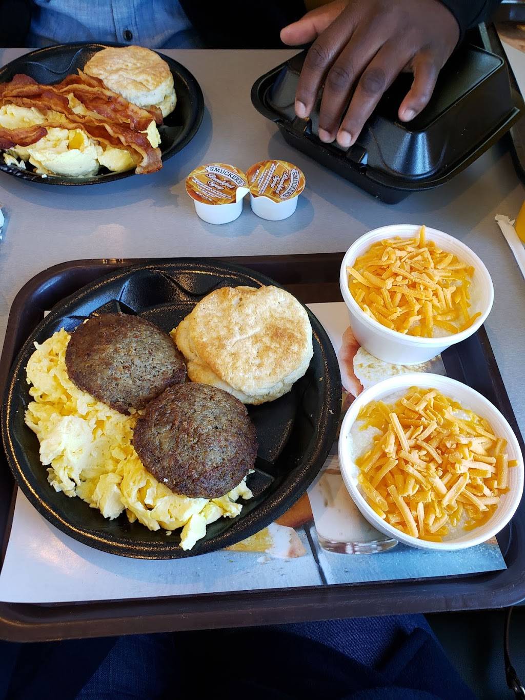 Biscuitville | 3465 Martins Trail Ln, Walkertown, NC 27051, USA | Phone: (336) 754-1570