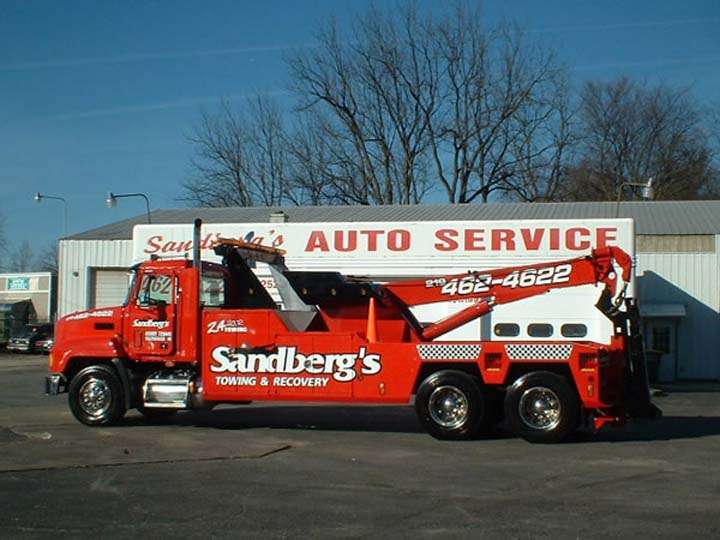 Sandbergs Towing & Recovery | 1252 W Lincolnway, Valparaiso, IN 46385, USA | Phone: (219) 462-4622