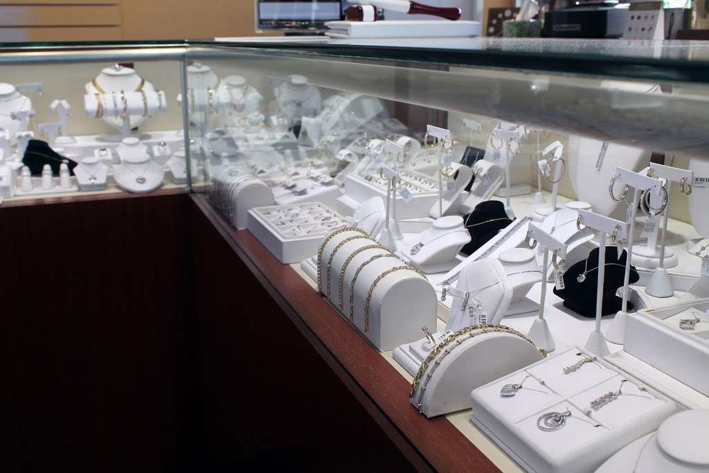 Francis J. Jewelers and Design Studio | 1010 Mantua Pike, Woodbury Heights, NJ 08097, USA | Phone: (856) 853-6300