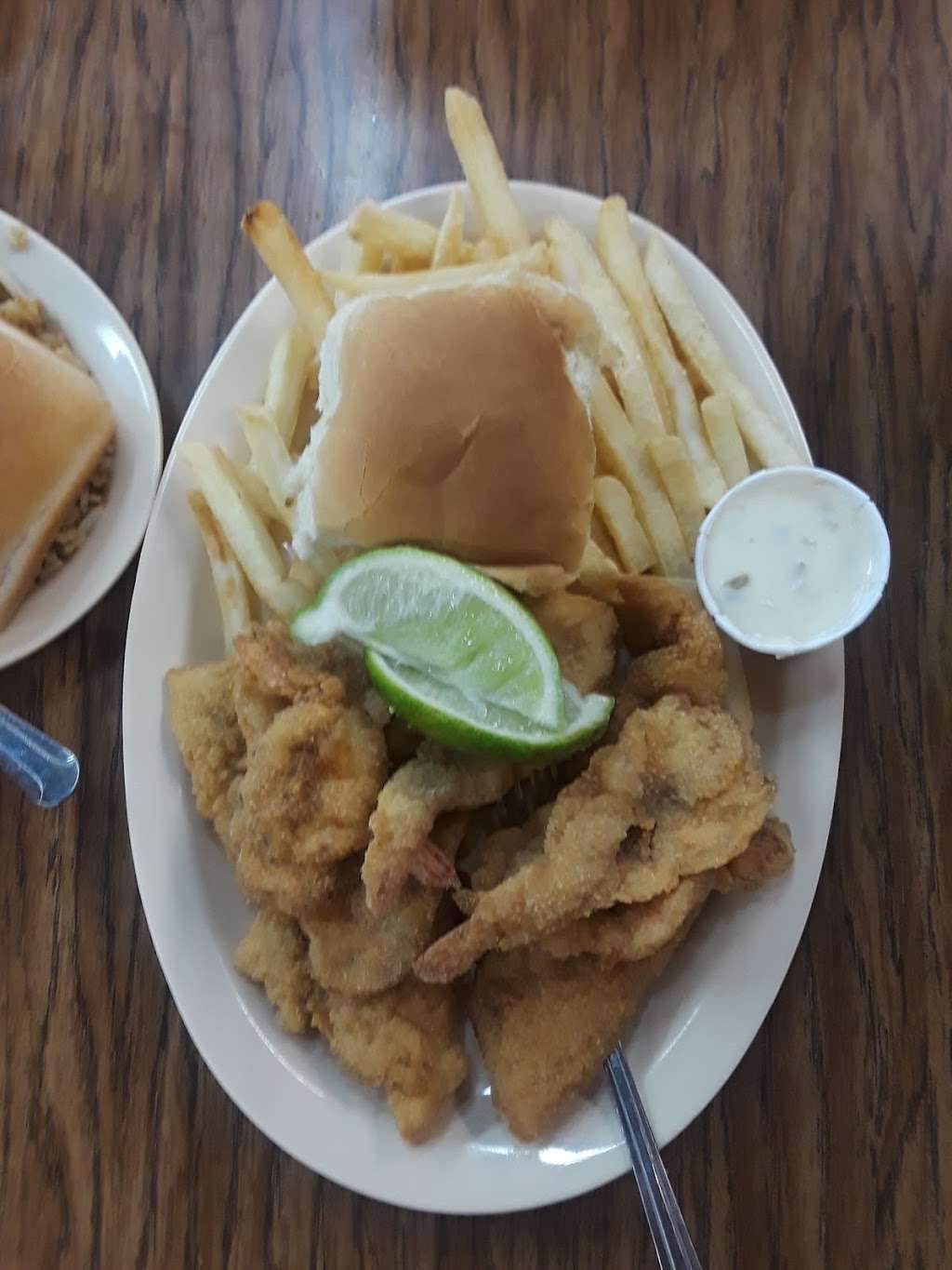 Connies Seafood Kitchen | 1617 Spencer Hwy, South Houston, TX 77587, USA | Phone: (713) 910-0100