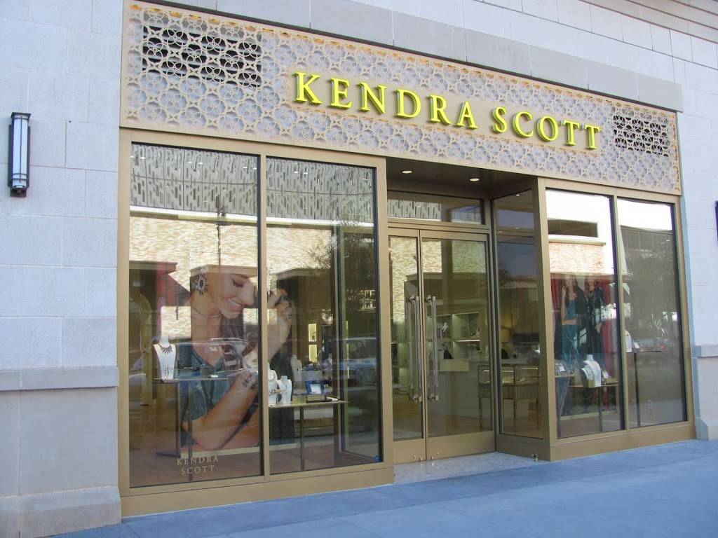 Kendra Scott | THE SHOPS AT CLEARFORK, 5217 Marathon Ave, Fort Worth, TX 76109, USA | Phone: (682) 316-2261