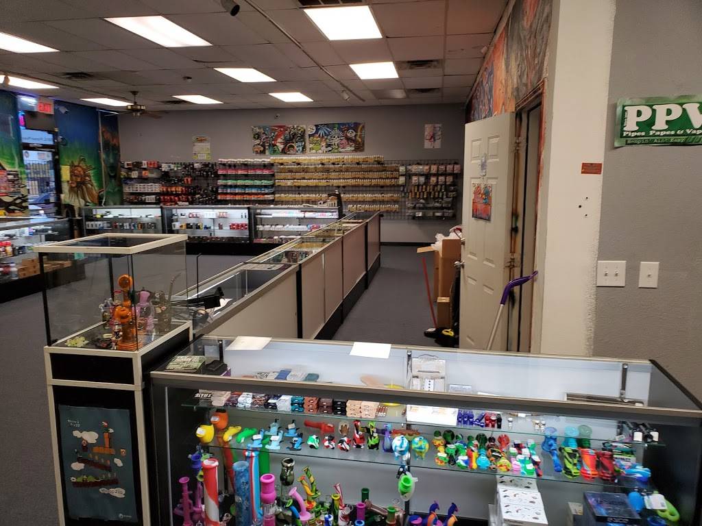 Ppv Pipes Papes & Vapes | 2801 E Pioneer Pkwy #116, Arlington, TX 76010, USA | Phone: (817) 695-2420