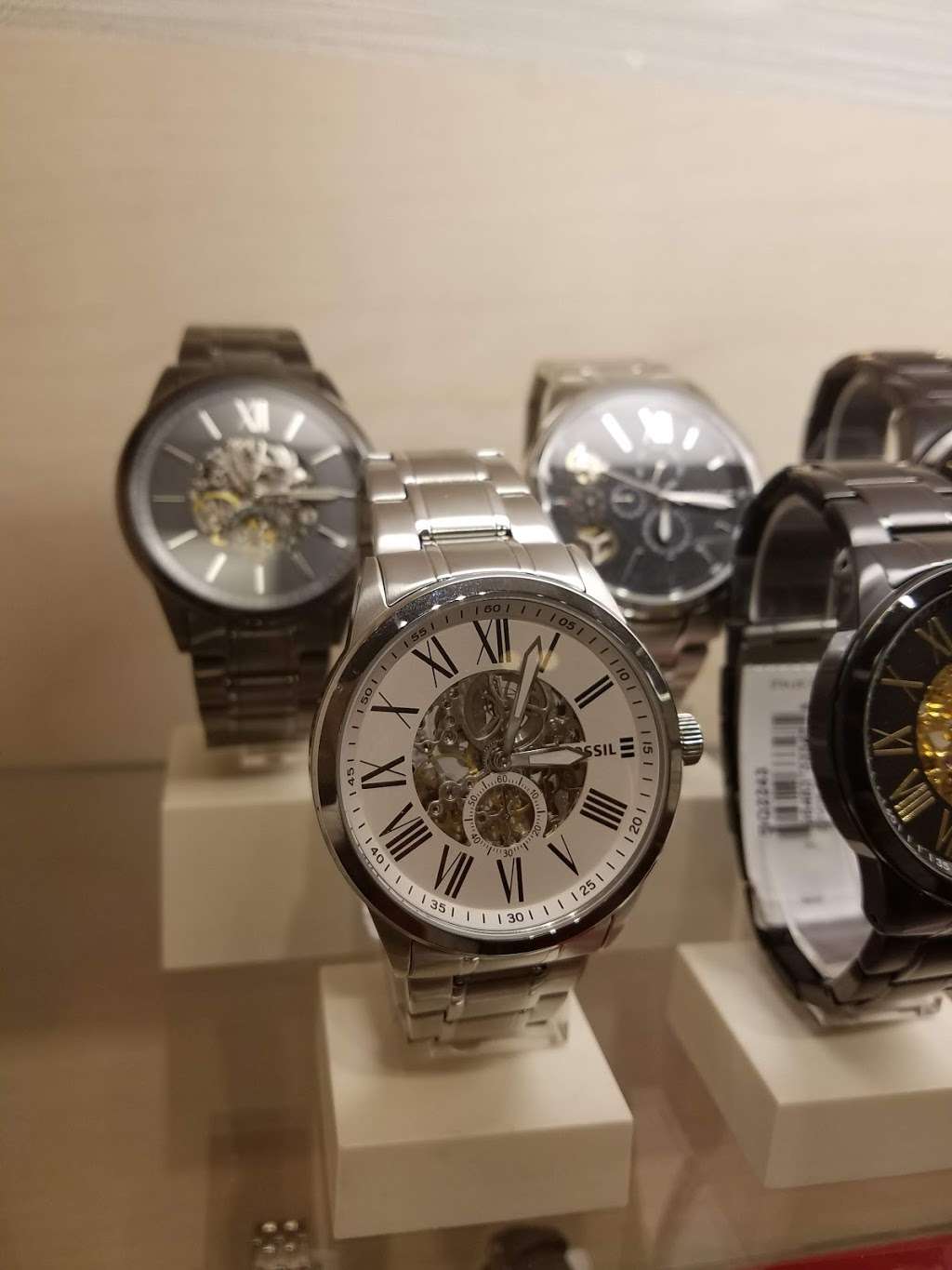 Fossil | 7000 Arundel Mills Cir, Hanover, MD 21076 | Phone: (410) 796-2450