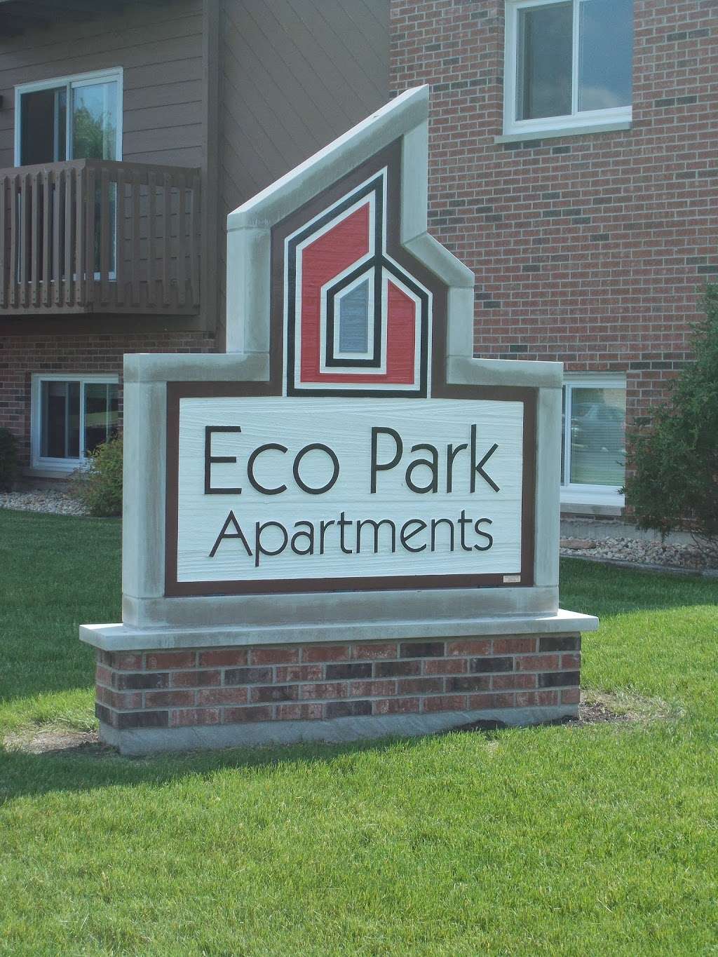 Eco Park Apartments | 1300 Eco Park Dr, DeKalb, IL 60115, USA | Phone: (844) 877-5262