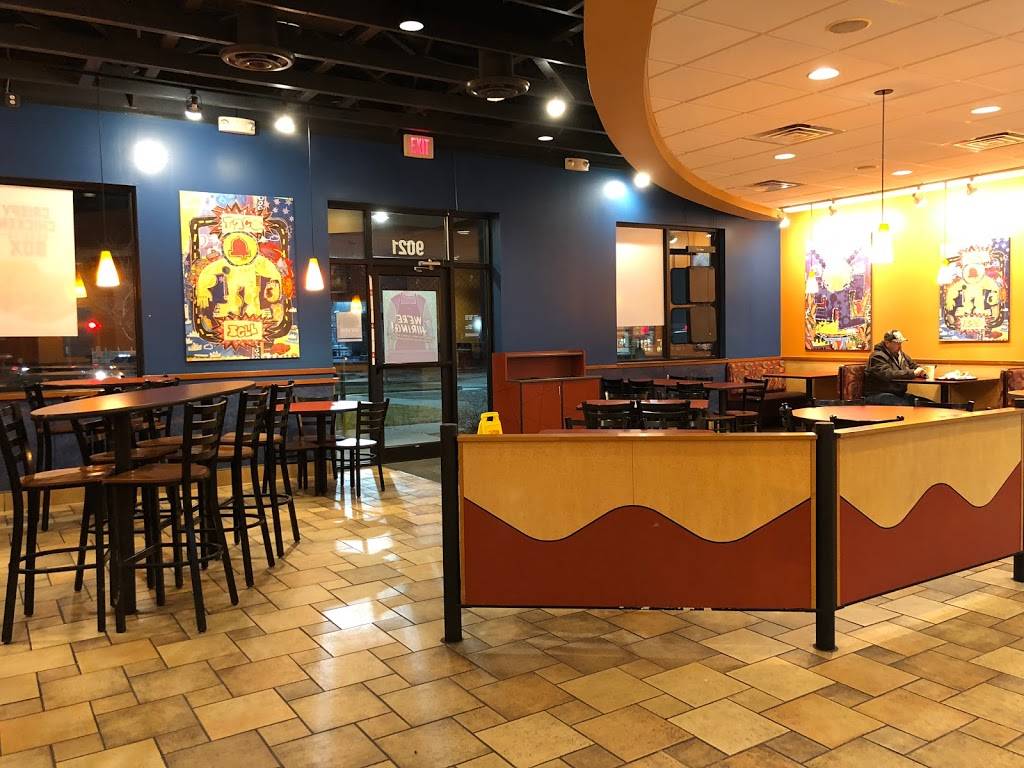 Taco Bell | 9021 E State Rte 350, Raytown, MO 64133, USA | Phone: (816) 356-4200