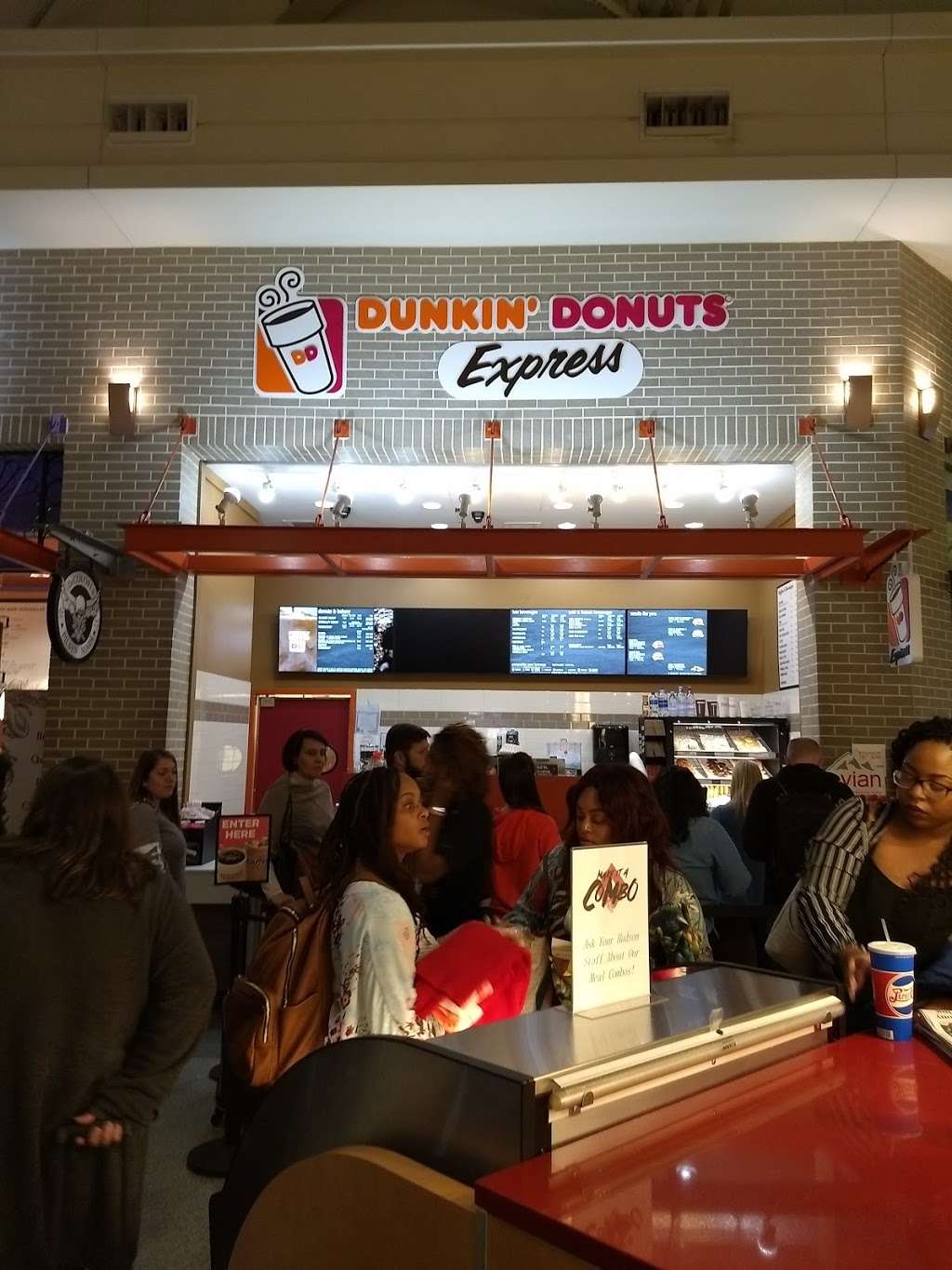 Dunkin Donuts Express | Chicago Department of Aviation Midway Terminal, 5700 S Cicero Ave, Chicago, IL 60638, USA