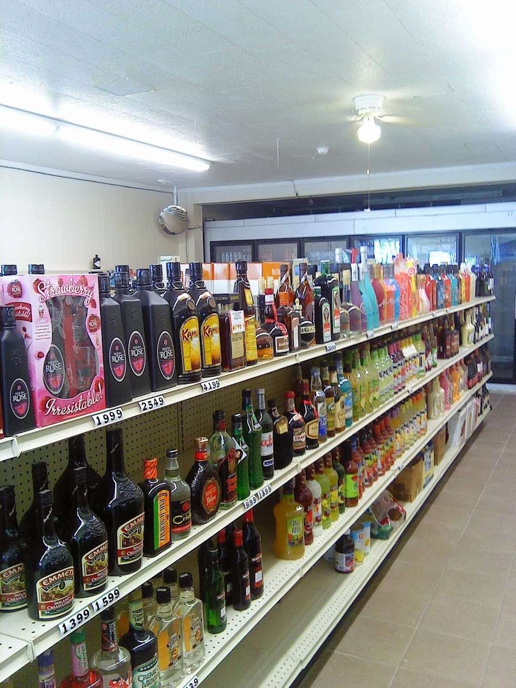 Hitchcock Liquor | 8109 Hwy 6, Hitchcock, TX 77563 | Phone: (409) 986-9038