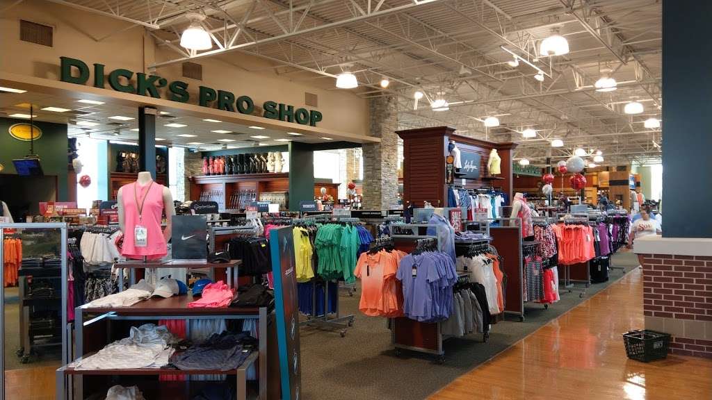 DICKS Sporting Goods | 18103 Rim Dr, San Antonio, TX 78257, USA | Phone: (210) 558-3444