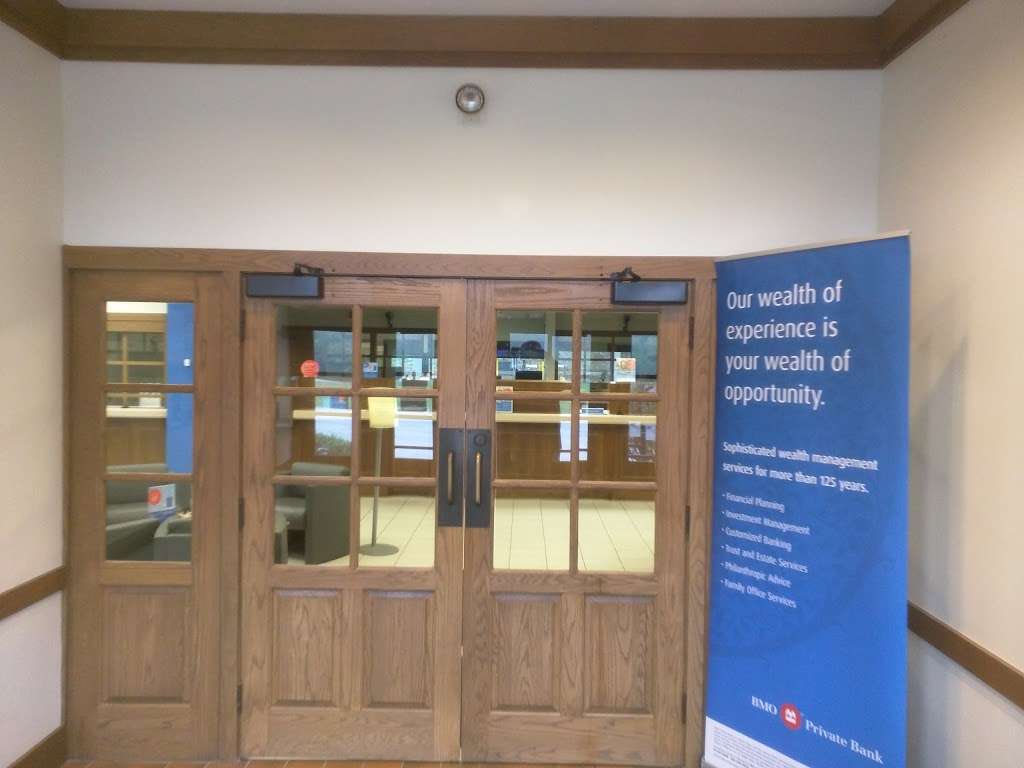 BMO Harris Bank | 5035 Shoreline Rd, Lake Barrington, IL 60010, USA | Phone: (847) 756-7940